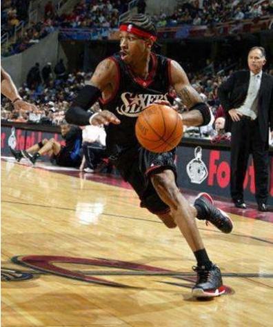 孙兴慜：我很高兴再次来到中国香港，希望能好好享受这次旅程（孙兴慜：重返中国香港倍感欣喜，期待尽情享受此行）