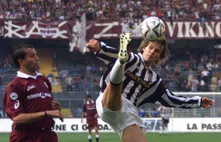 2025中乙最佳青年球员候选：彭啸领衔，帅惟浩、袁建锐入选（2025中乙最佳青年球员候选名单：彭啸领跑，帅惟浩、袁建锐上榜）