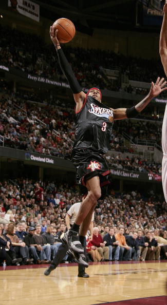 扛起球队进攻！小波特半场19分4抢断，第二节5中5（小波特火力全开：半场19分4抢断，次节5投5中扛起进攻）