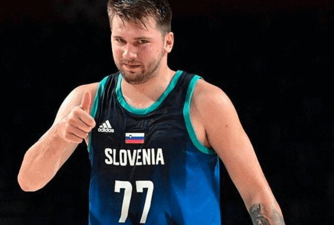 北青：向余望不参加冲超庆祝直奔U22，确认下赛季留在铜梁龙（北青：向余望缺席冲超庆祝赶赴U22，已确定下赛季继续效力铜梁龙）